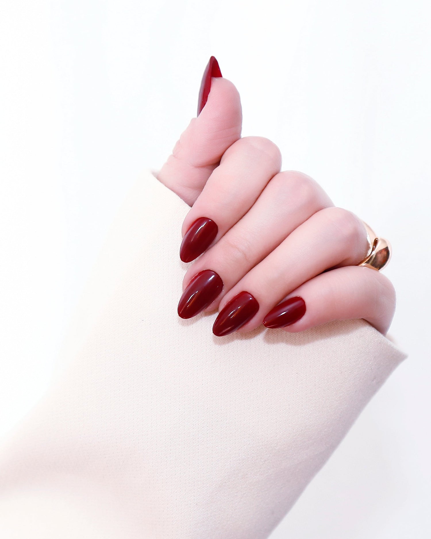Velvet Classic - Almendra Corta
