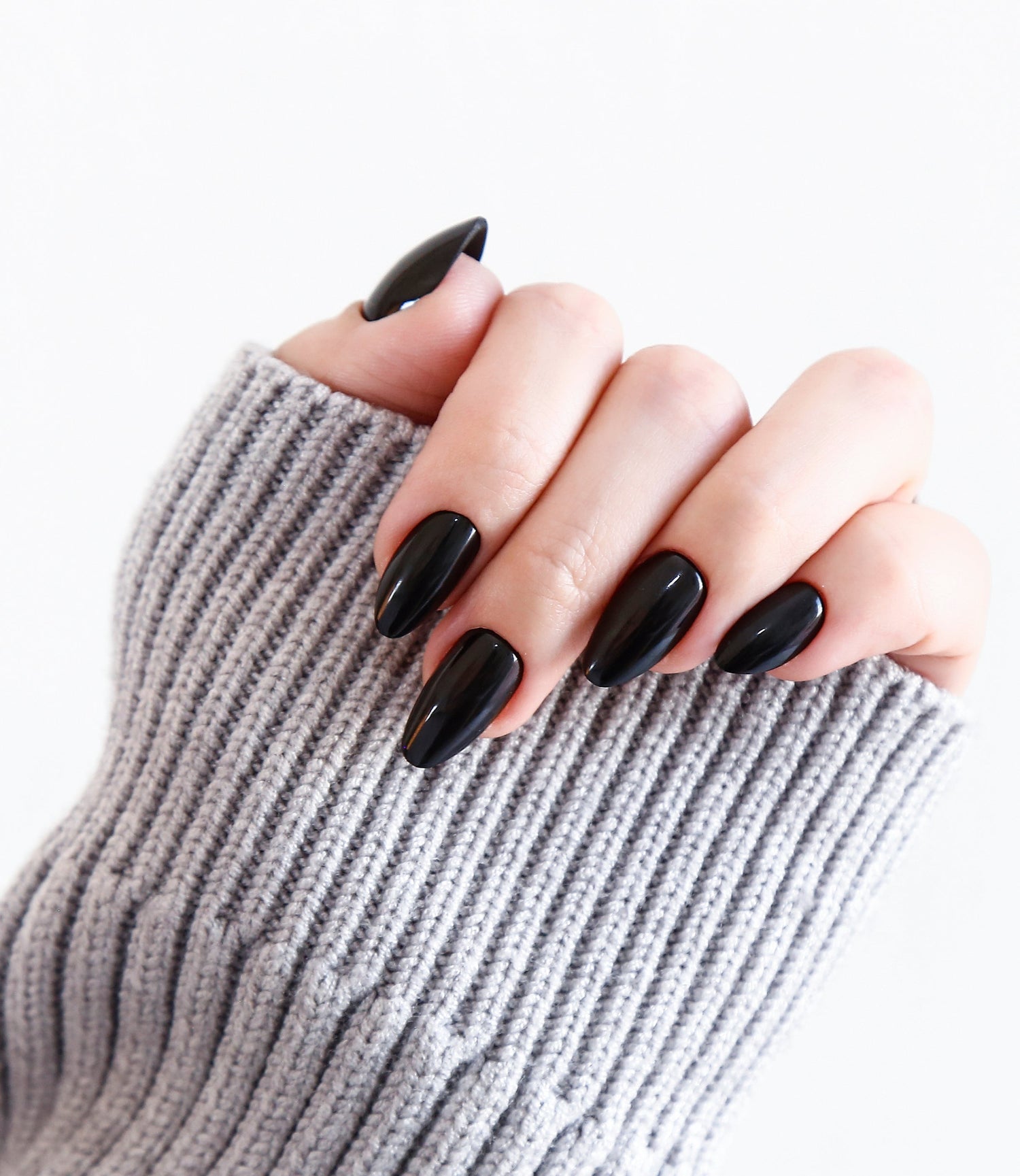 Black Velvet  - Almendra Corta