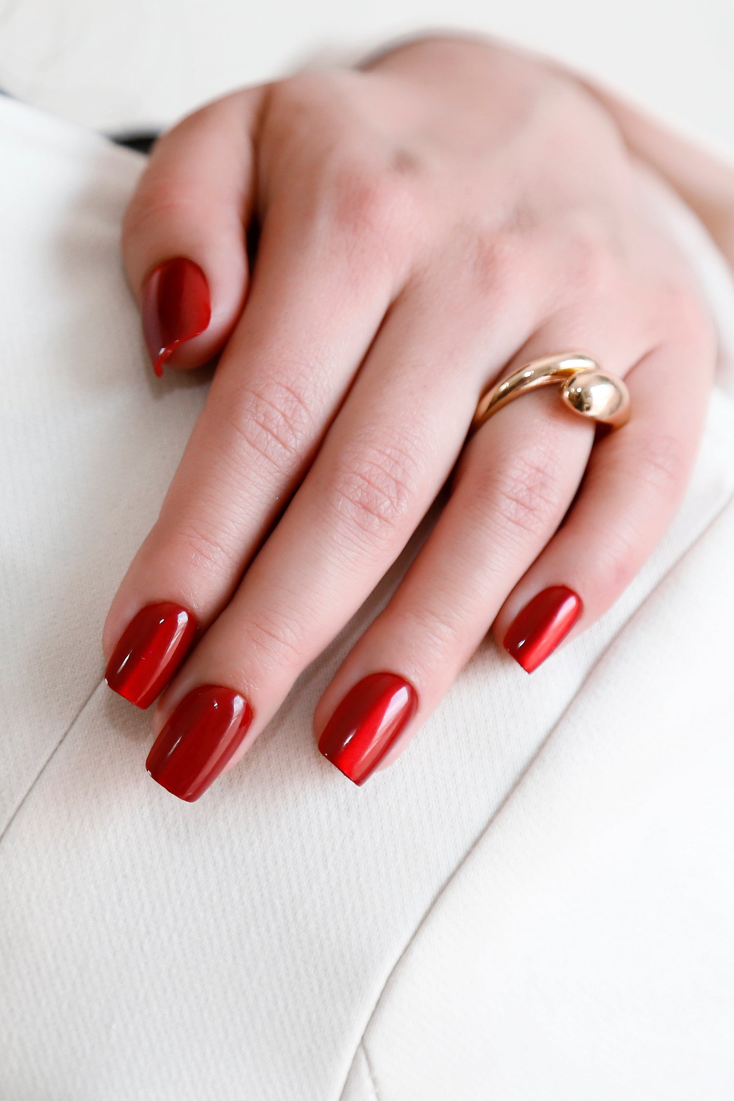 Ruby Cat Eye - Cuadrado Corto