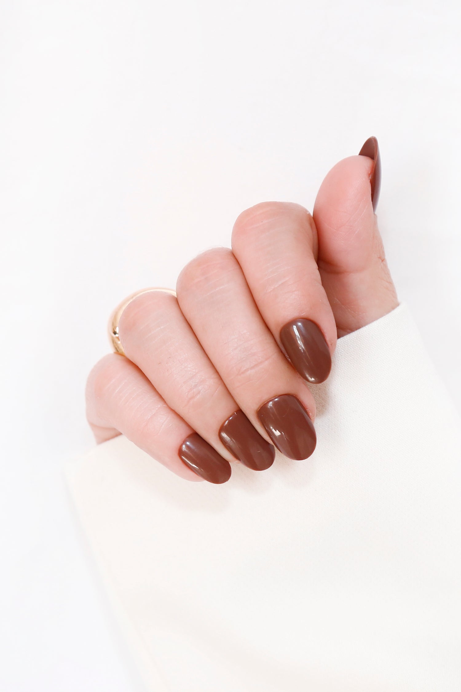 Mocha Deep – Oval Media